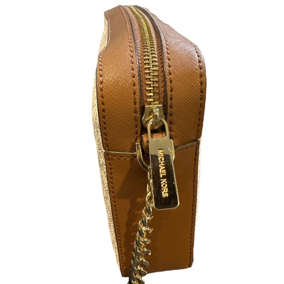 EUC Michael Kors Jet Set Crossbody - Picture 5 of 10